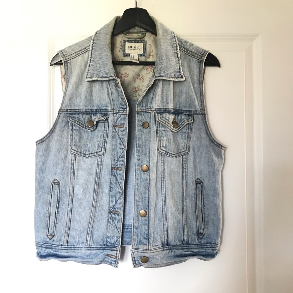 Forever 21 Light Wash Denim Vest